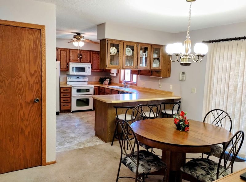 500 Carroll St NE, Sleepy Eye, MN 56085