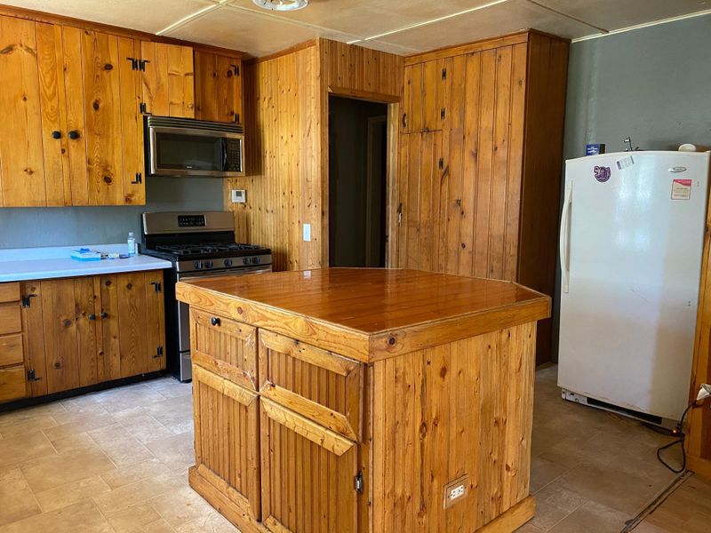 506 Hotel Ln, Lake Park, MN 56554