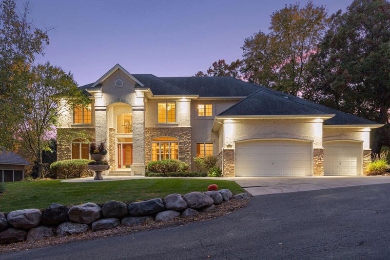 11556 Chamberlain Ct, Eden Prairie, MN 55344
