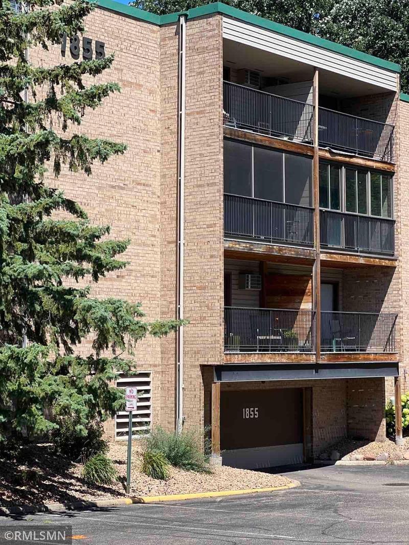 1855 Silver Bell Rd #222, Eagan, MN 55122