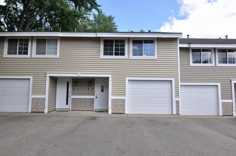 3287 Hill Ridge Dr #65, Eagan, MN 55121