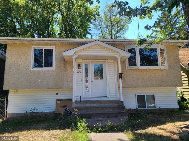1026 Geranium Ave E, Saint Paul, MN 55106