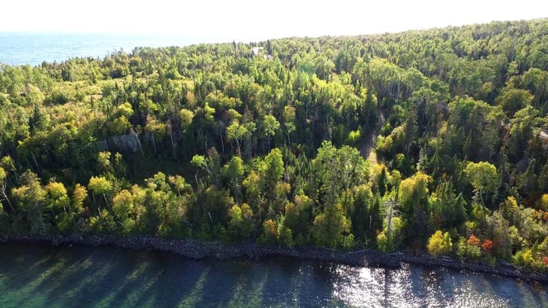 14 E Chimney Rock Rd, Hovland, MN 55606