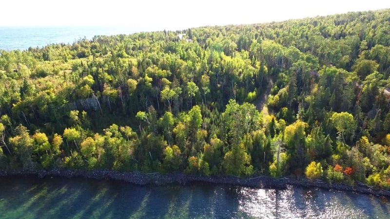 14 E Chimney Rock Rd, Hovland, MN 55606