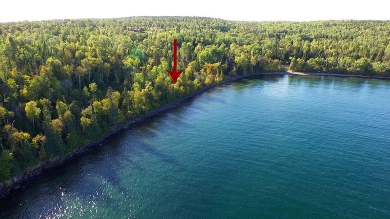 14 E Chimney Rock Rd, Hovland, MN 55606