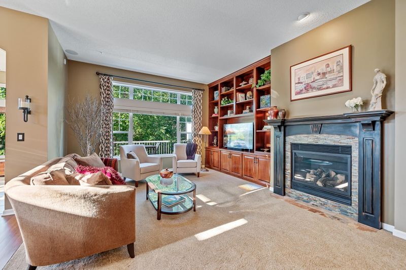 3588 Lemieux Cir, Eagan, MN 55122