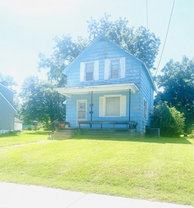115 Buchannon St N, Waterville, MN 56096