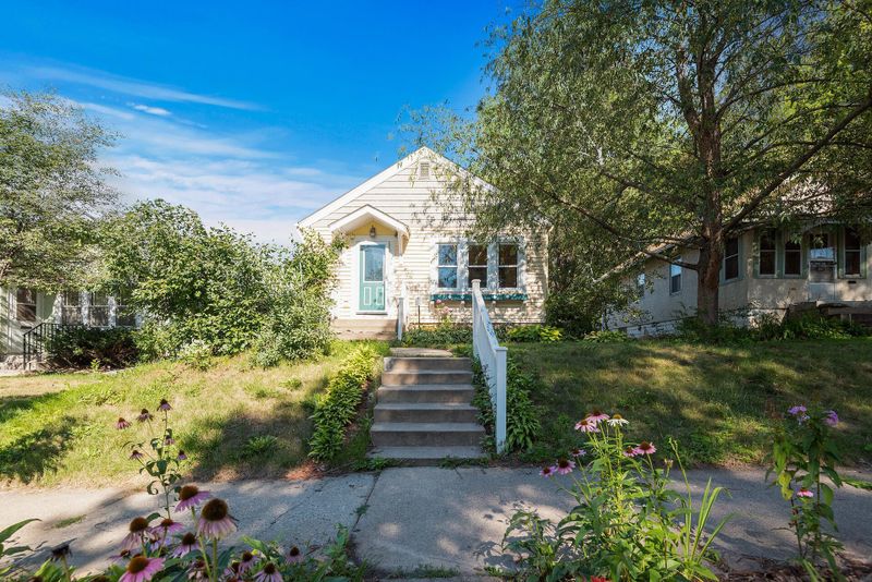 3346 Upton Ave N, Minneapolis, MN 55412