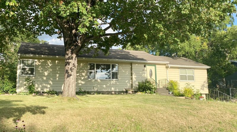 1255 Summit Ave, Detroit Lakes, MN 56501