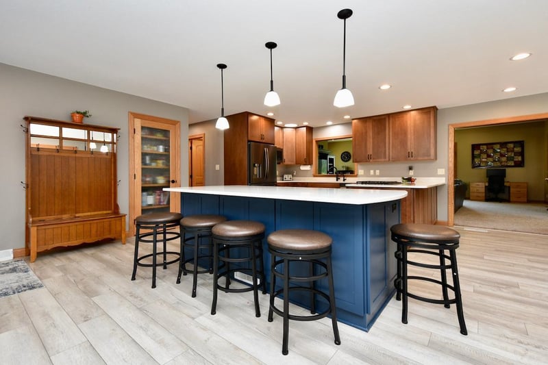 153 Broadway St, Rollingstone, MN 55969