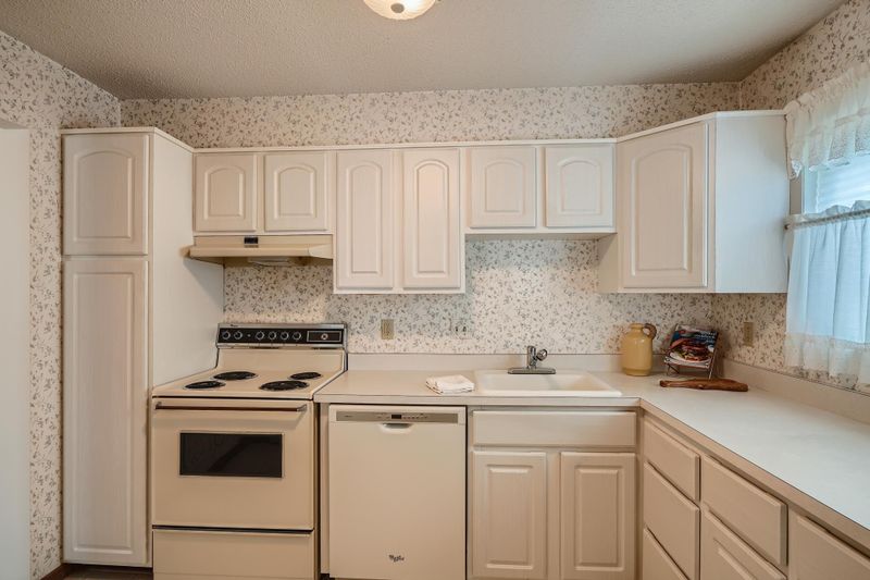 330 Ford Rd #7, Saint Louis Park, MN 55426