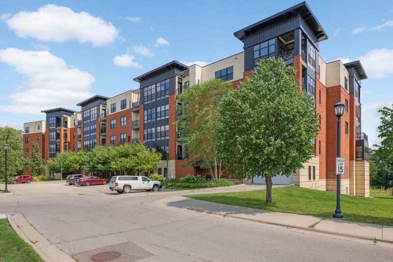 101 Saint Olaf Ave N #411, Northfield, MN 55057