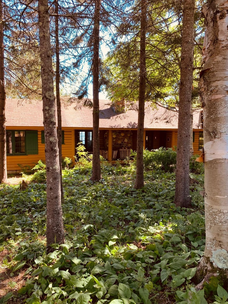 6006 Rollins Creek Rd, Lutsen, MN 55612