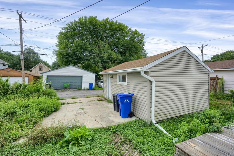 948 Palace Ave, Saint Paul, MN 55102