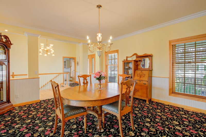 4395 Woodhill Dr, Loretto, MN 55357