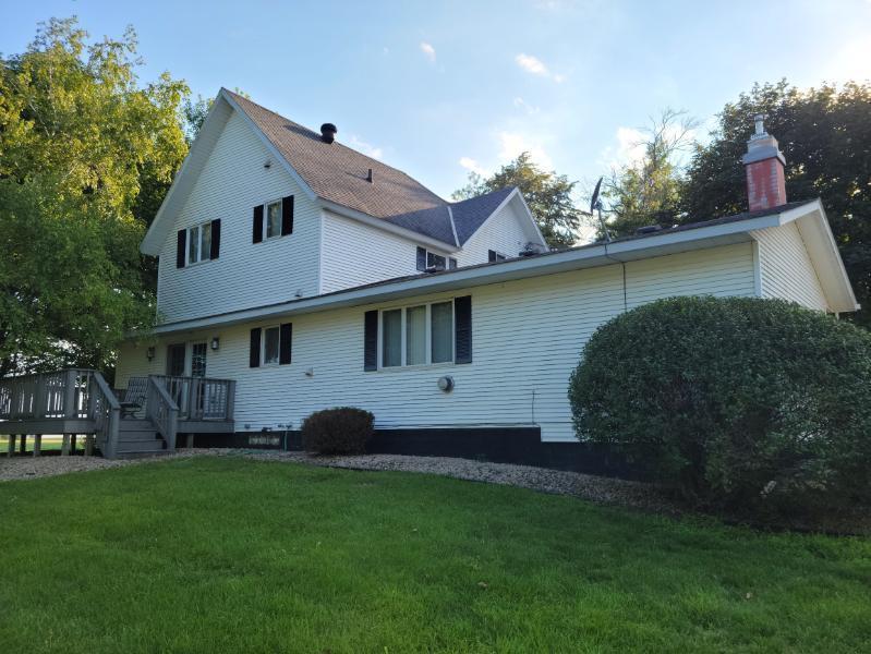 52061 50th St, Bricelyn, MN 56014