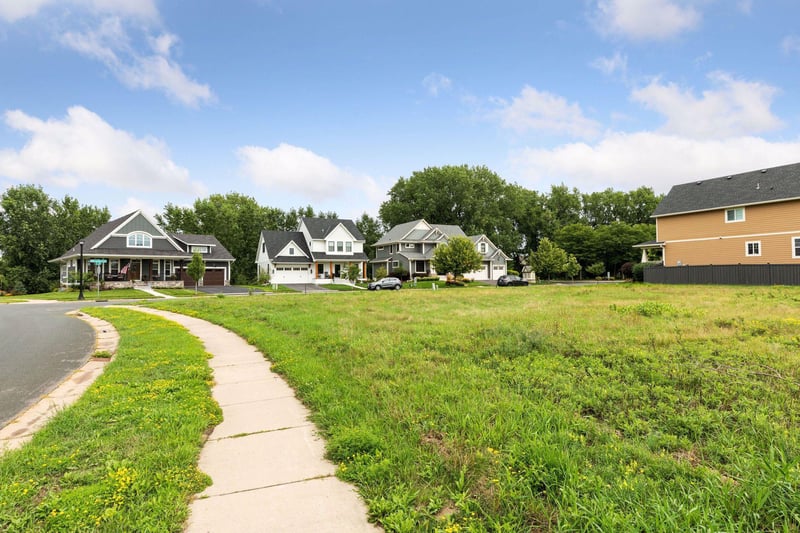 14330 Grantaire Ln N, Hugo, MN 55038