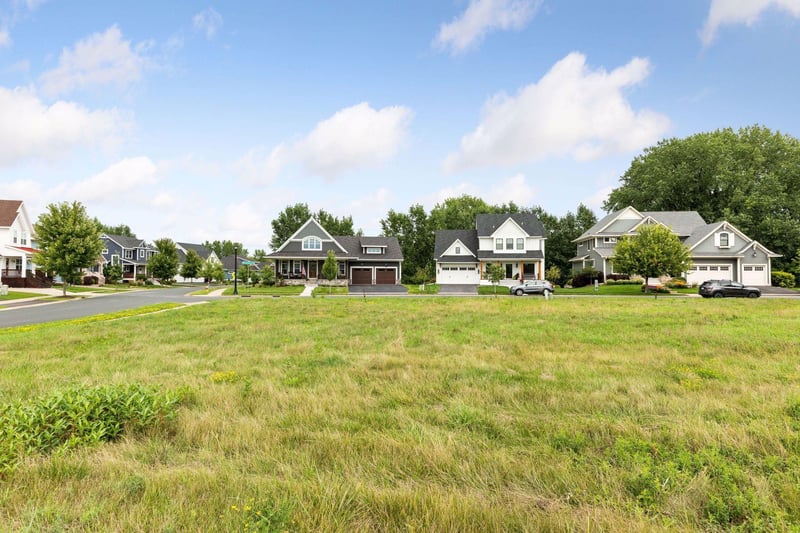14330 Grantaire Ln N, Hugo, MN 55038