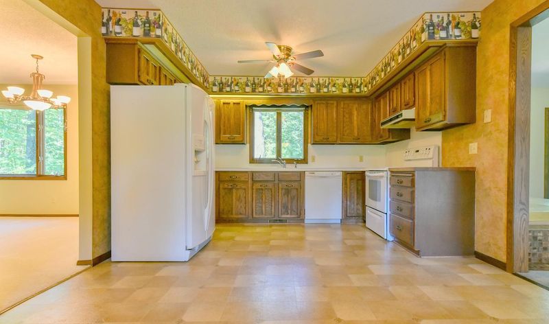 14483 Lynndale Dr, Brainerd, MN 56425