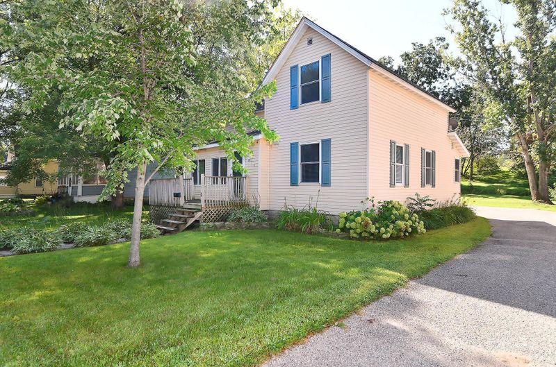 815 Division St W, Faribault, MN 55021