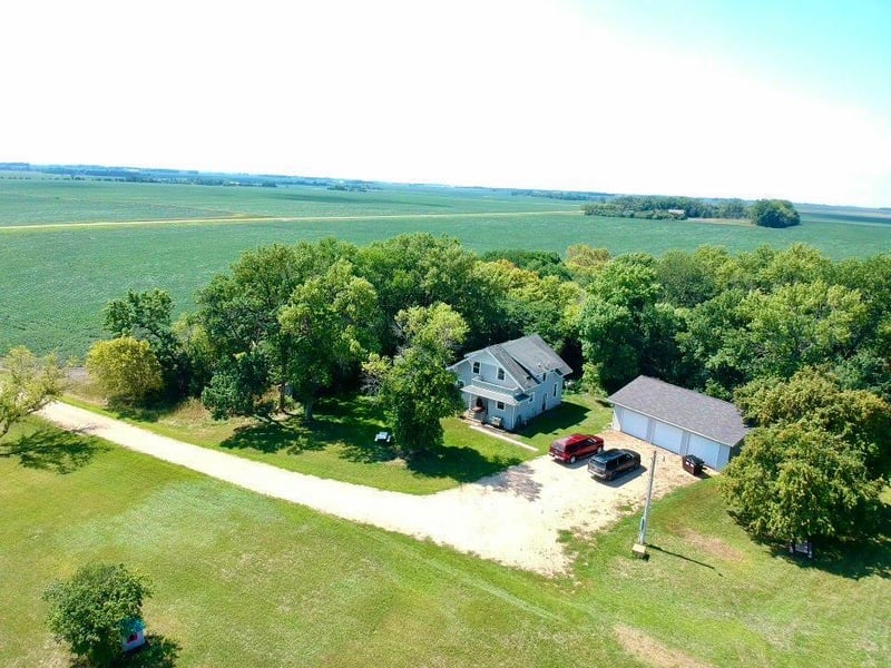 69494 290th St, Clinton, MN 56225