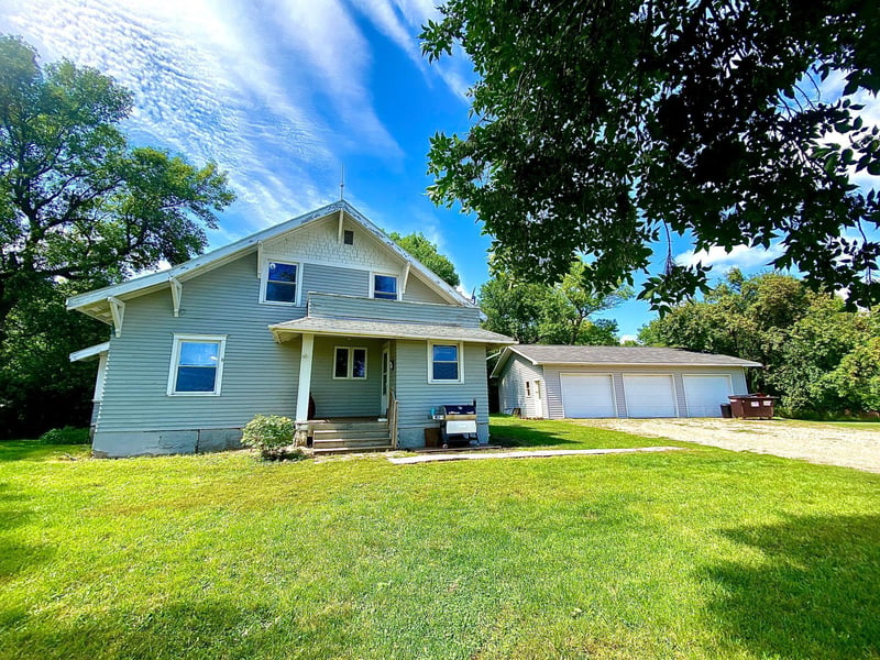 69494 290th St, Clinton, MN 56225
