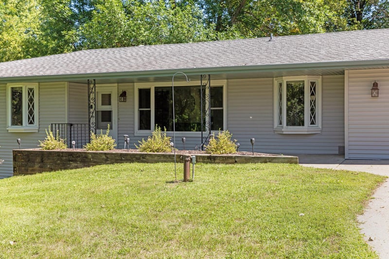 21911 Jarvis St NW, Nowthen, MN 55330