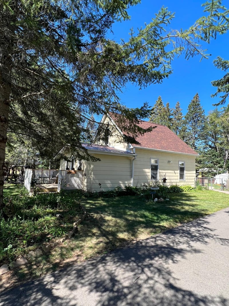 2990 Central St, Jenkins, MN 56474