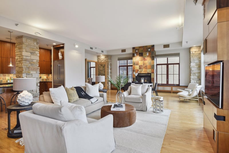 600 S 2nd St #S702, Minneapolis, MN 55401