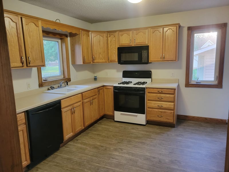 105 2nd St SE, Medford, MN 55049