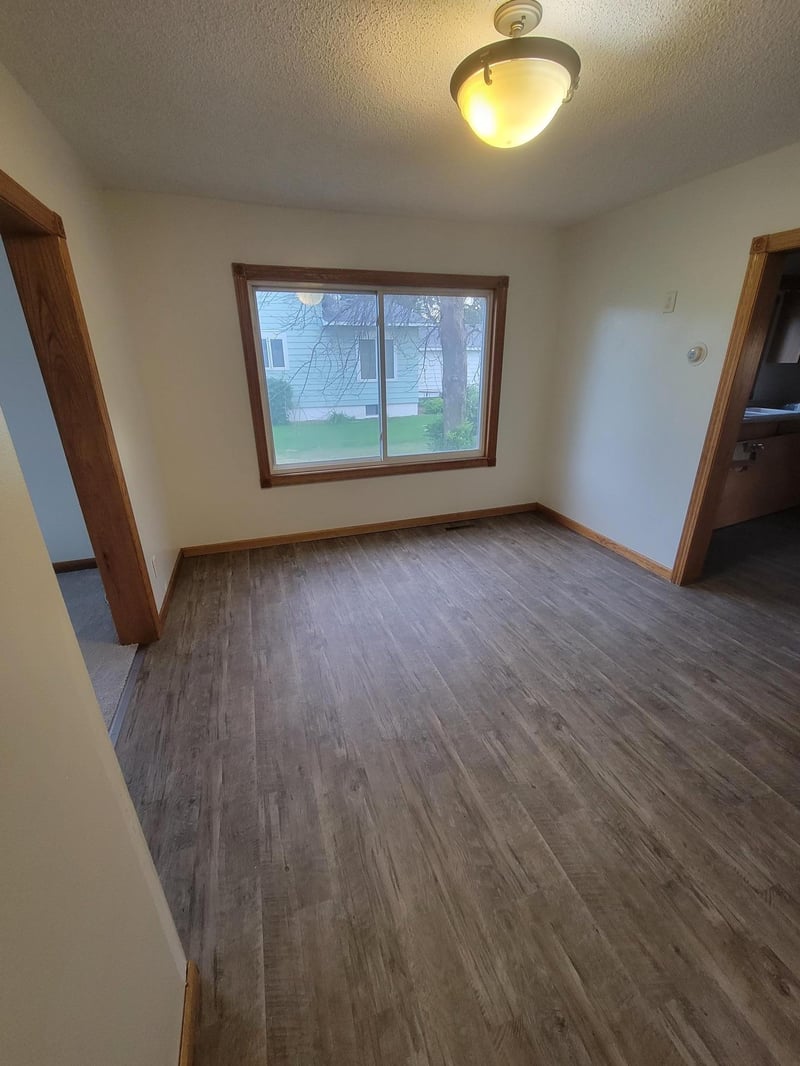 105 2nd St SE, Medford, MN 55049