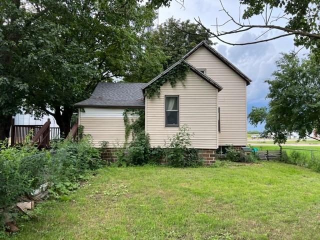 502 Grove St, Minnesota Lake, MN 56068
