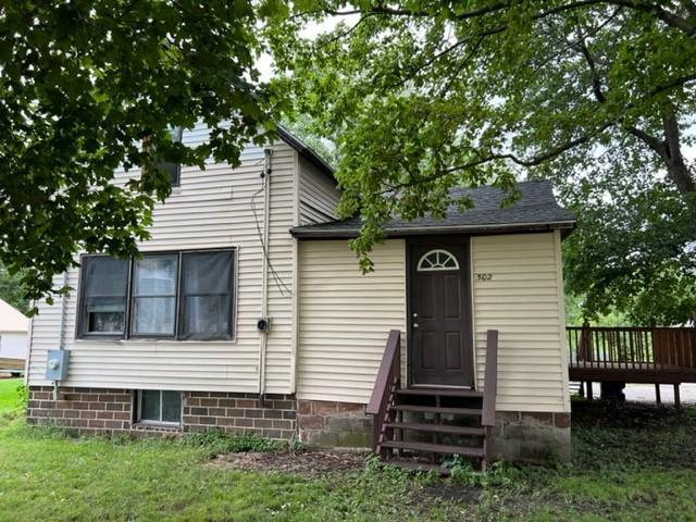 502 Grove St, Minnesota Lake, MN 56068