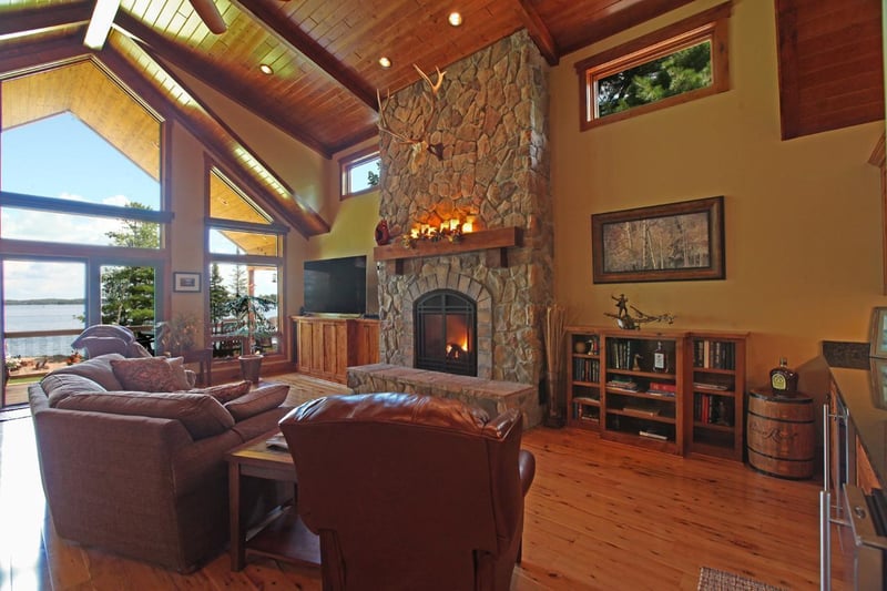 2862 Vermilion Dr, Cook, MN 55723