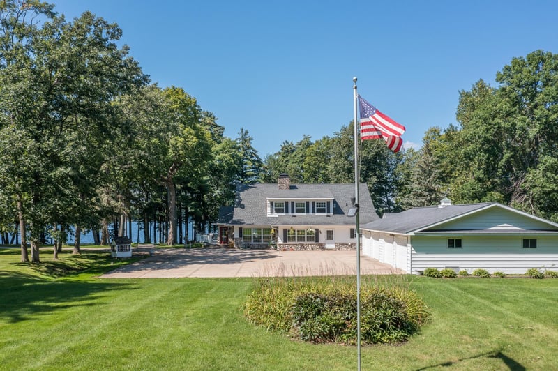 22112 Shady Walk Cir, Deerwood, MN 56444