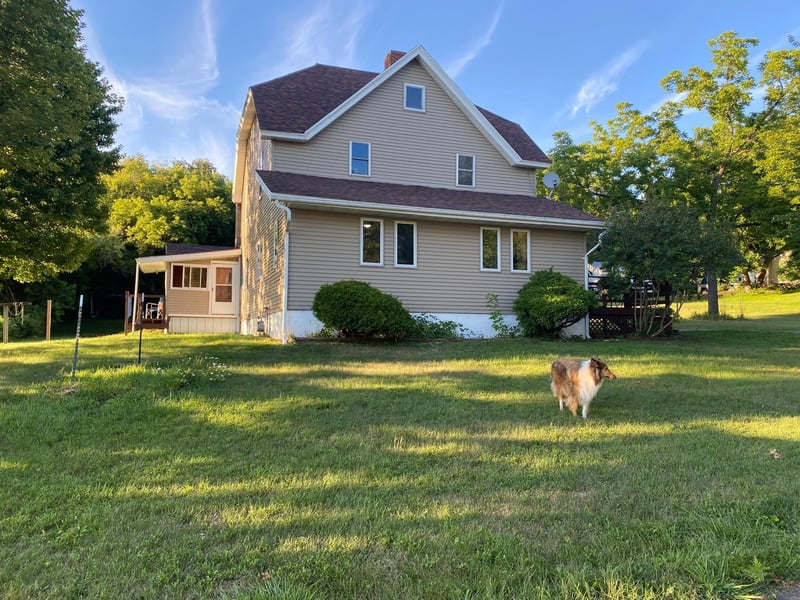 106 Oflanagan St, Elk Mound, WI 54739