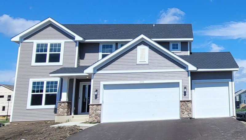1216 Maple Ln, Carver, MN 55315