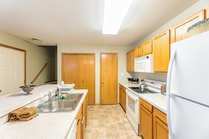 1180 Elmwood Ave #104, Prior Lake, MN 55379