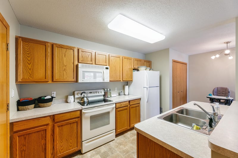 1180 Elmwood Ave #104, Prior Lake, MN 55379