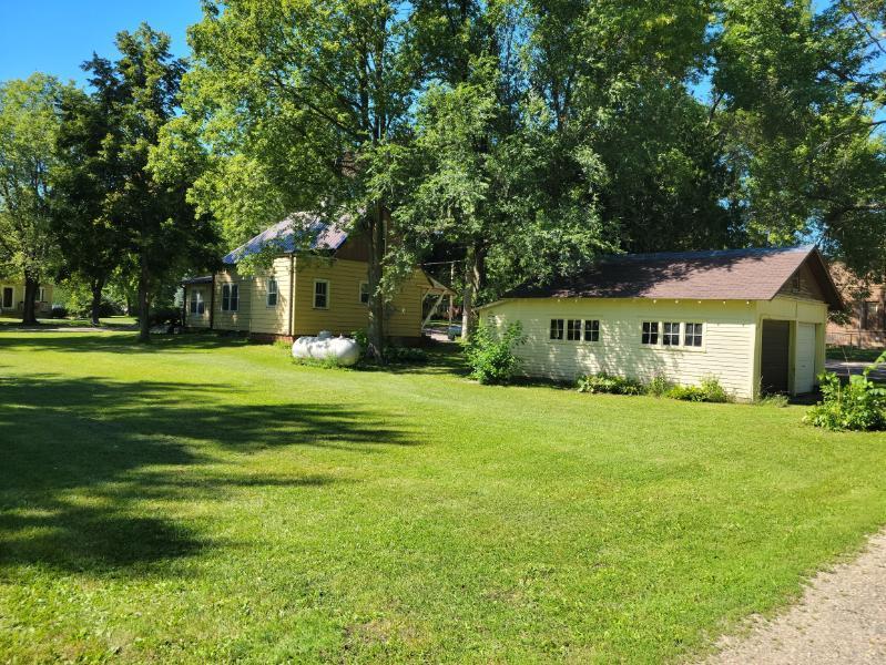 103 N 6th St, Kiester, MN 56051