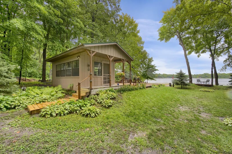 7842 Platt Ave NW, South Haven, MN 55382