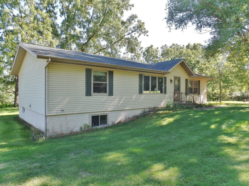 N3728 County Rd N, Arkansaw, WI 54721