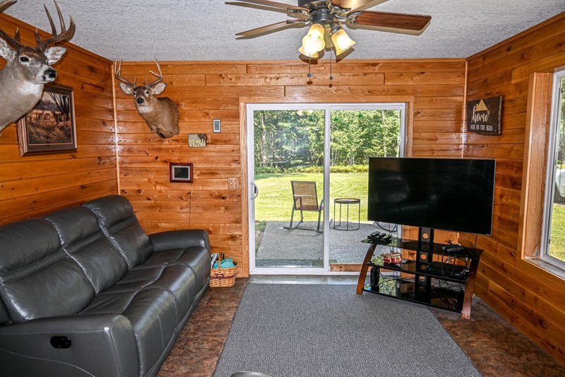 2165 County Line Rd, Holyoke, MN 55749
