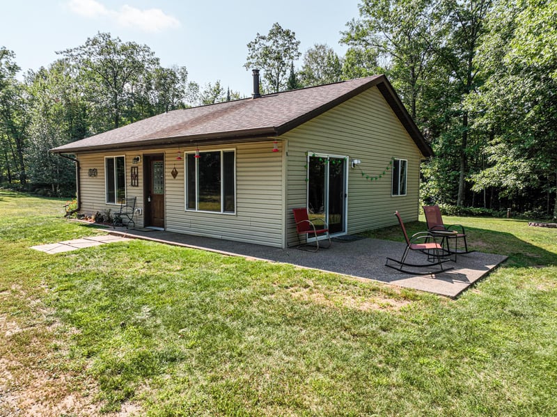 2165 County Line Rd, Holyoke, MN 55749