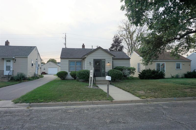 37 31st Ave S, Saint Cloud, MN 56301