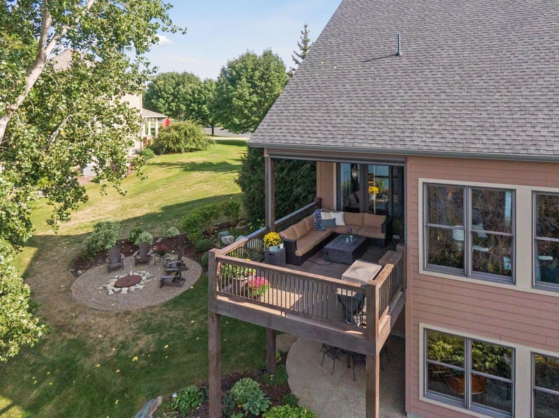 8500 Kelzer Pond Dr, Victoria, MN 55386