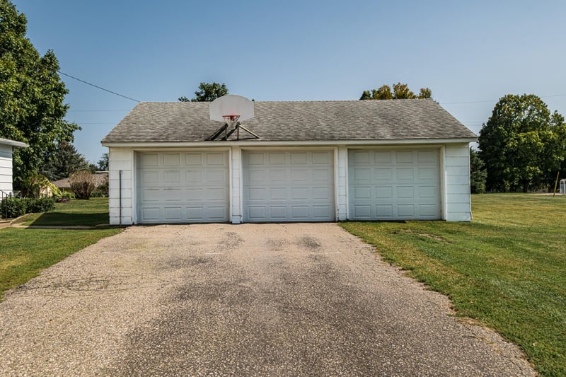 274 1st Ave S, Mazeppa, MN 55956