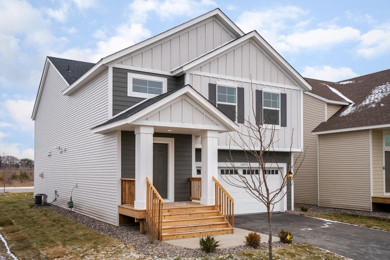 10201 Greenway Cir S, Cottage Grove, MN 55016
