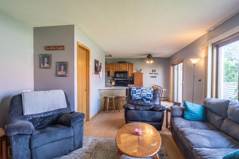 545 1st Ave SW #C, Plainview, MN 55964