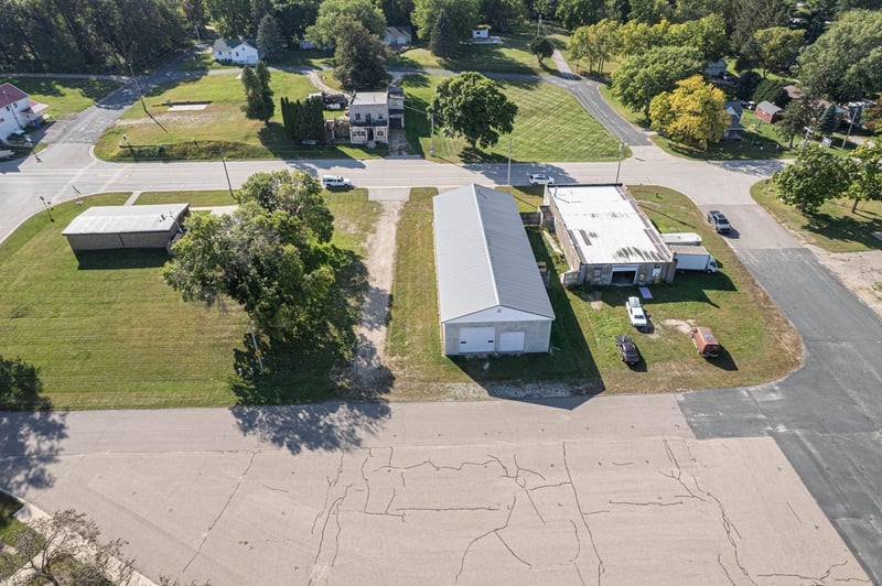 20 N Minnesota Ave, Oronoco, MN 55960